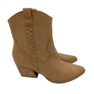 DV Dolce Vita Koolson Tan Faux Leather Braided Western Ankle Boots Womens Size 8